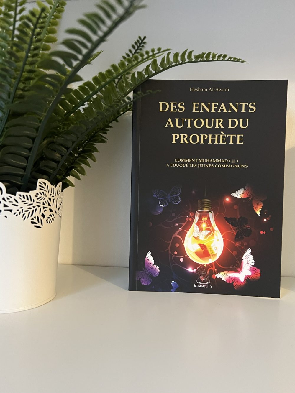 Des enfants autour du prophète